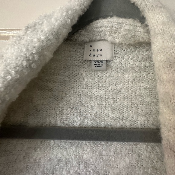 Cardigan - Picture 2 of 2